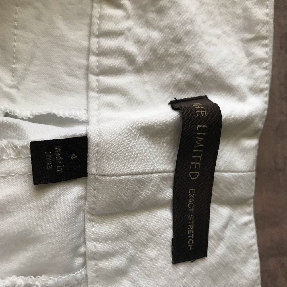 White Capri limited pants exact stretch size 4